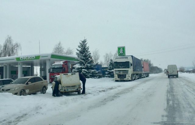 На западе фиксируют критический уровень аварийности — Снегопады в Украинском государстве