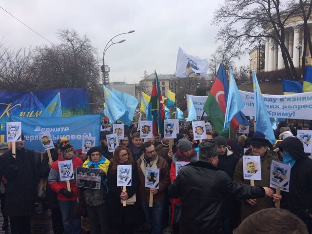 В Киеве прошел марш солидарности: 1096 дней сопротивления Крыма русской оккупации