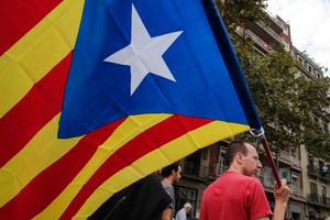 Лидер Каталонии обвинил короля Испании в "игнорировании миллионов"