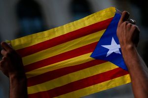Испанский суд запретил парламенту Каталонии заседать по вопросу независимости