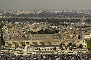 Госдеп и Пентагон попросили Конгресс снять ограничения на использование армии США за рубежом