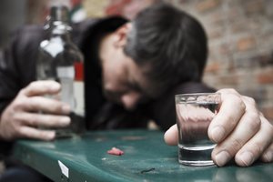 Пьяный полицейский c Прикарпатья стал "звездой" интернета