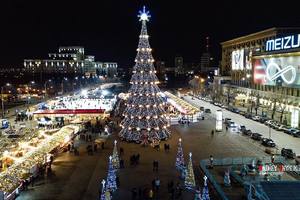 Самые красивые новогодние елки Украины: фото