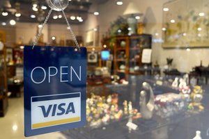 Visa прекратила обслуживание карточек с поддержкой Bitcoin