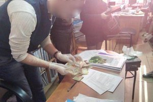 В Одессе поймали на взятке налогового инспектора