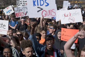 США охватили массовые протесты школьников