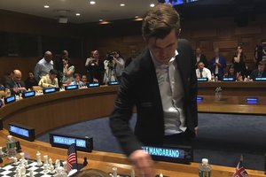 Магнус Карлсен разгромил всех в штаб-квартире ООН