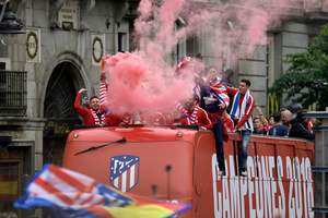 Мадрид ликует: появилось фото, как "Атлетико" с фанами празднует победу в Лиге Европы