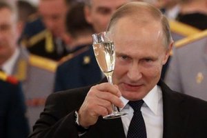 На колени перед барином: "прямую линию" с Путиным высмеяли в соцсетях