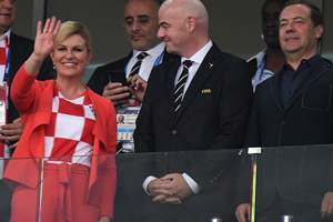 Президент Хорватии станцевала в vip-ложе стадиона перед Медведевым на ЧМ-2018