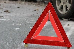 Смертельное ДТП в Днепропетровской области: один человек погиб, четверо пострадали