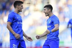 Малиновский забил шикарный гол со штрафного в Лиге Европы
