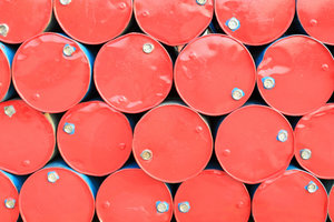 Санкции США против Ирана взвинчивают цены на нефть
