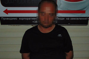 В Киеве охранник предприятия напал с ножом на своего коллегу