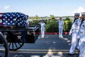 В США с почестями похоронили Джона Маккейна (фото)