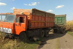 Смертельное ДТП в Харьковской области: столкнулись грузовик и скутер