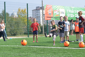 В Ивано-Франковске стартовал проект "Давай, играй!" для юных футболистов