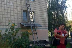 Возник пожар в киевском общежитии: эвакуированы 50 человек