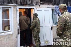 Трудовое рабство на Прикарпатье: освободили троих детей и почти 30 взрослых