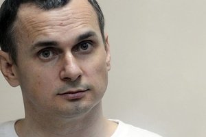 Адвокат заподозрил тюремщиков в подслушивании Сенцова