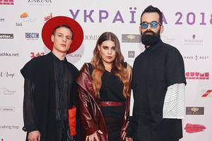 Россияне перепели хит KAZKA "Плакала" на русском - подборка каверов и реакция сети