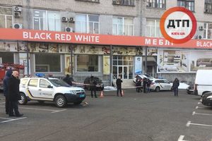 Возле магазина на Соломенке в Киеве произошла перестрелка