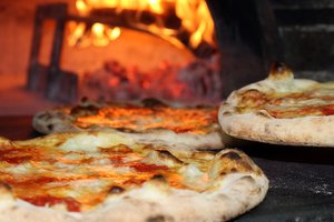 Пицца по-научному: в Италии поведали идеальный рецепт