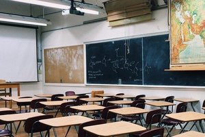 В Мелитополе преподаватель умер прямо в учительской