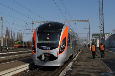маршрут поездов hyundai киев днепропетровск