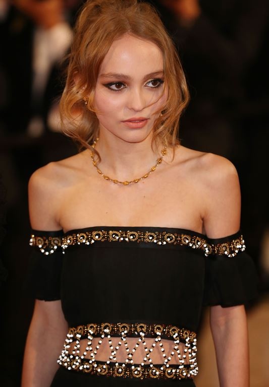 lily-rose_melody_depp2
