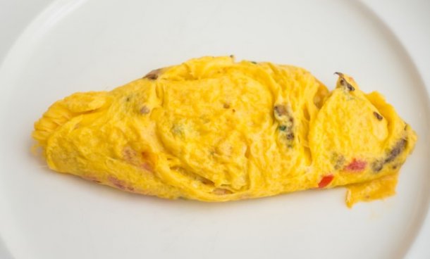 closeup-of-egg-omelette-for-breakfast_1232-3512