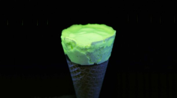 neon-ice-cream-cornetto--webcover3_1600_886_85