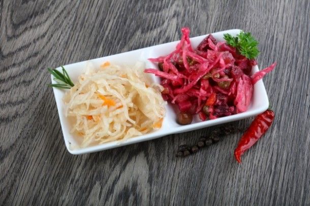 viniagrette-and-fermented-cabbage_1472-98