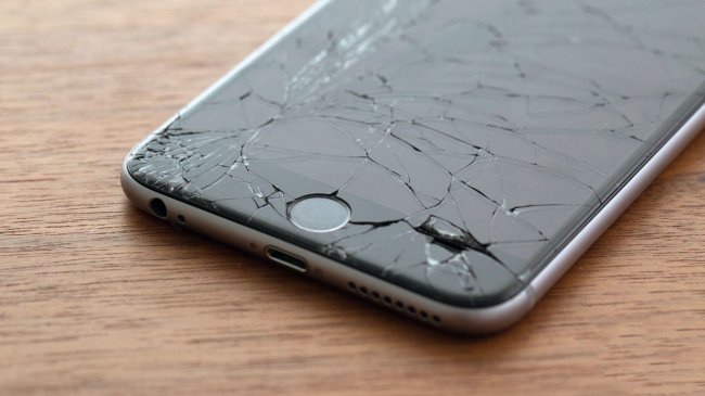 iphone-cracked-screen-1