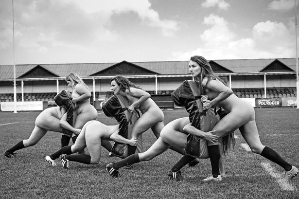 1oxford-university-womens-rugby-players-strip-off-for-charity
