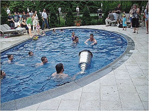 mario_lemieuxs_-_swimming_pool__