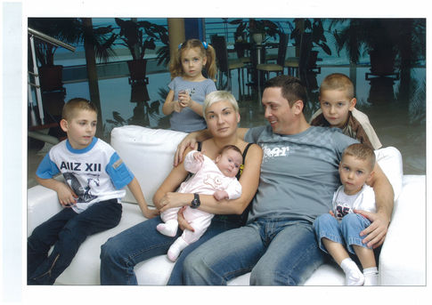 Все свободное время Вячеслав Крук проводит с семьей, фото из личного архива